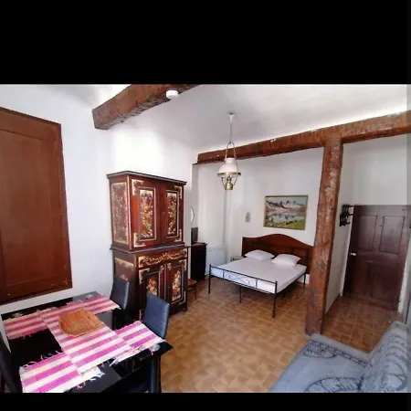 Chez Mamie Dee 2 Apartman Castellane